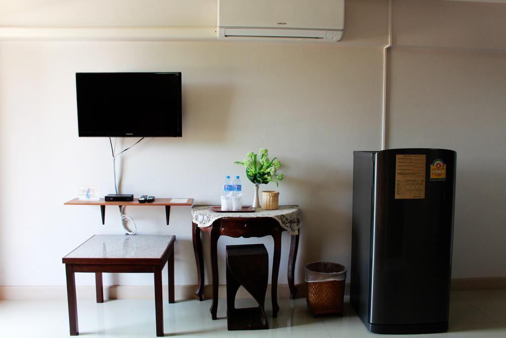 Pornkasem House Hotel Chiang Rai Room photo