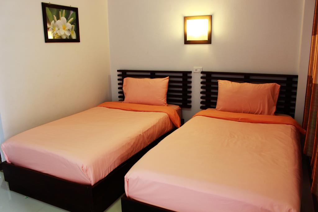 Pornkasem House Hotel Chiang Rai Room photo